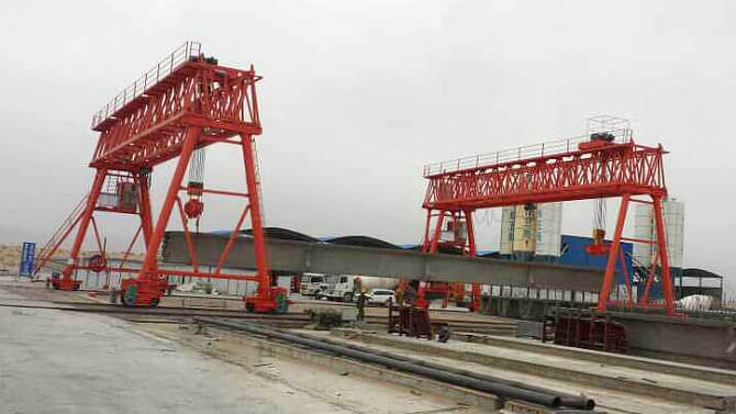 Engineering Gantry Crane Used in Concrete Beam Construction Site 1