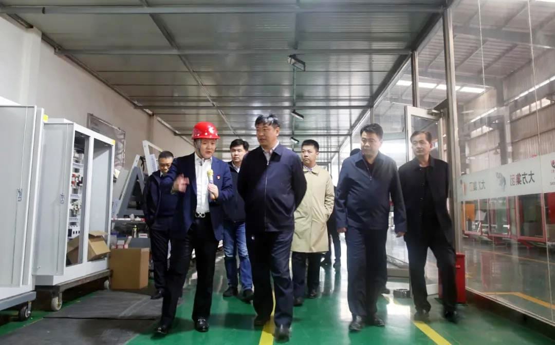 Liu Hui and his entourage investigated in the electrical workshop