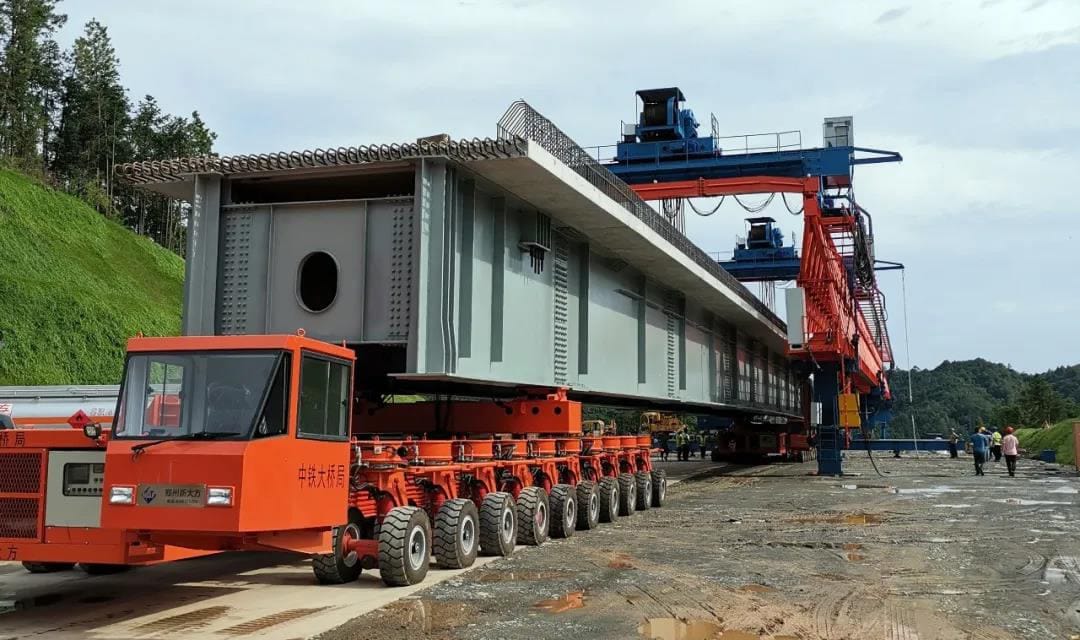 JQJ400t bridge erecting machine serving the construction of Qiwu expressway