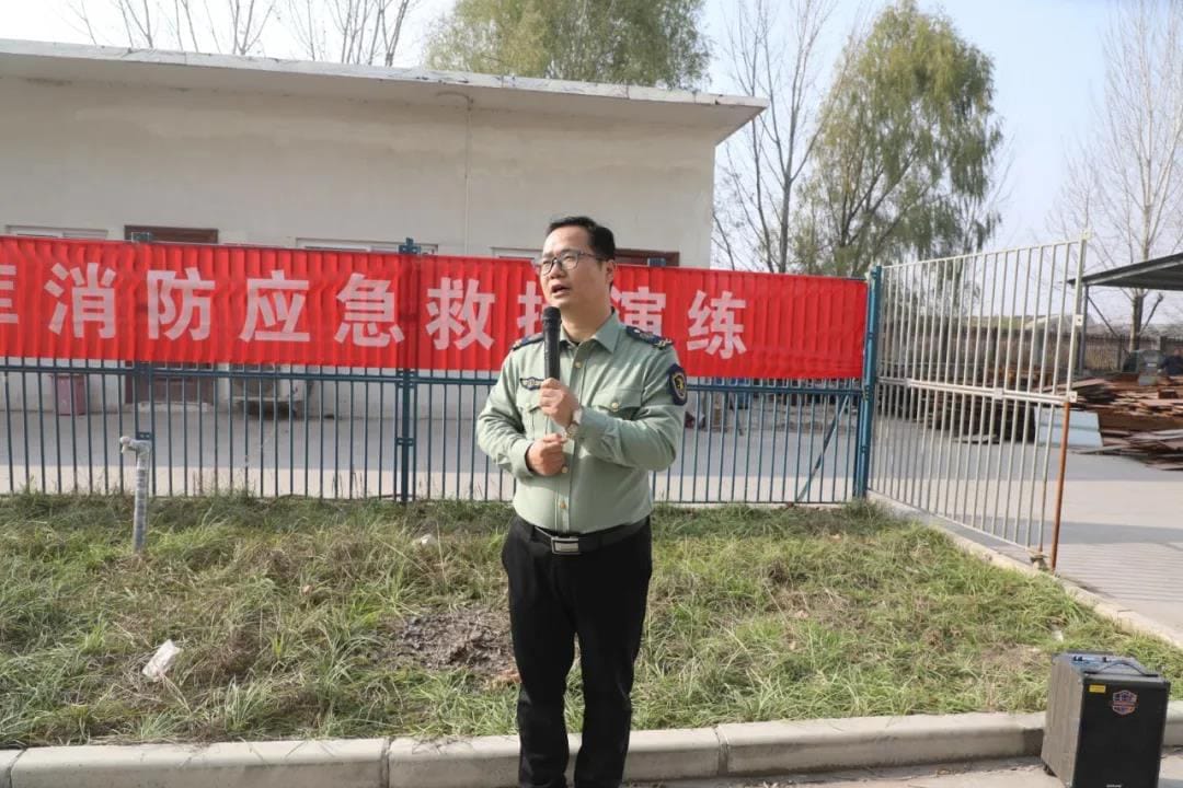 Li Wuyang gave a mobilization speech before the drill